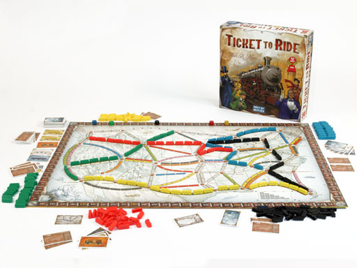 Một bộ board game Ticket To Ride sẽ bao gồm những item sau